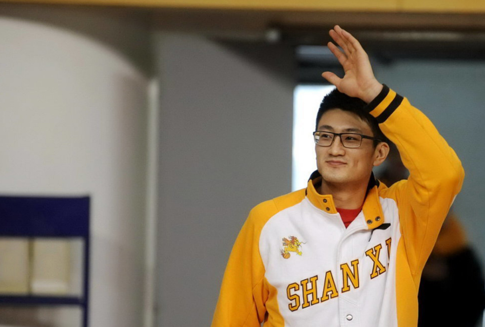 关于赛地聚焦：法国杯赛前热度飙升；山东男篮再遭质疑；质疑声仍在；团队化学反应显著的信息