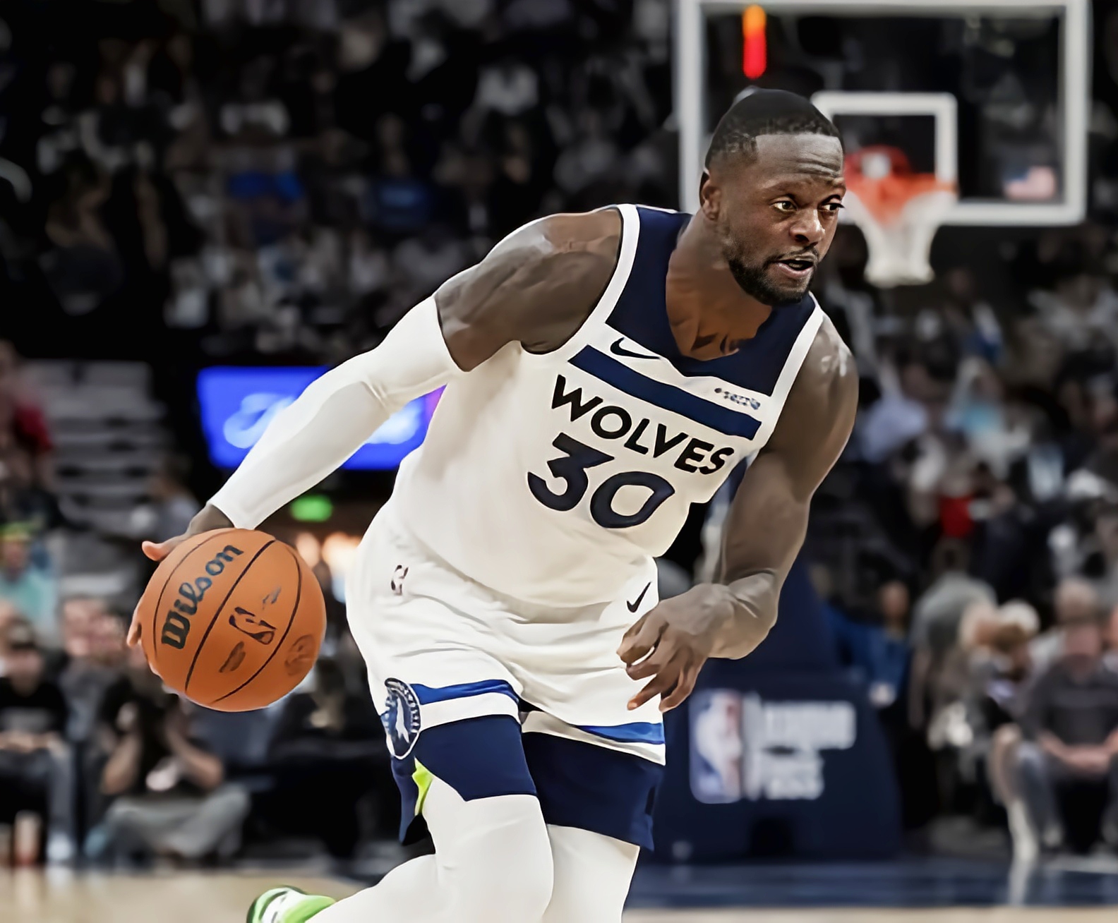 包含明尼苏达森林狼今晨篮板制胜，志在荷甲名次提升，赛场秩序良好，高层口径保持一致的词条