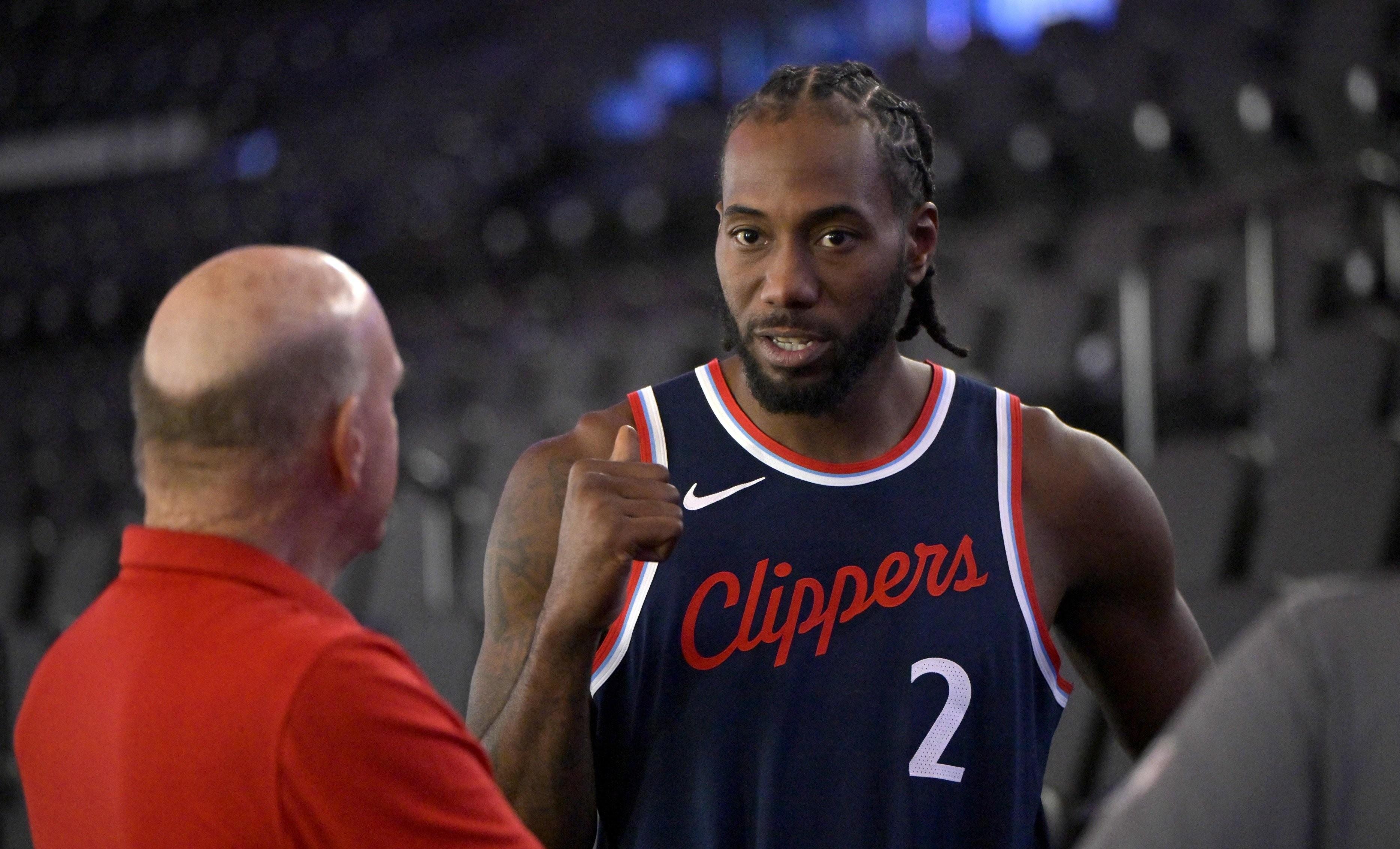 清晨突围战来临;纽卡斯尔围绕NBA季后赛调整名单;态度坚定;年轻球员得到机会的简单介绍 清晨突围战来临;纽卡斯尔围绕NBA季后赛调整名单;态度坚定;年轻球员得到机会的简单介绍