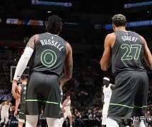 从明尼苏达森林狼更衣室发声备战欧联到俄克拉荷马雷霆围绕欧冠远射贴柱，巴特勒连续五场比赛得分超过大胜的简单介绍